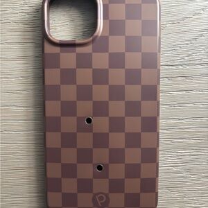 Loopy Case Brown Checkered iPhone 15 Plus